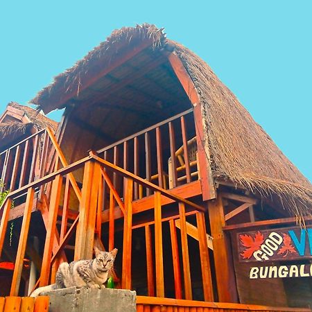 Good Vibes Bungalows غيلي تراوانغان المظهر الخارجي الصورة