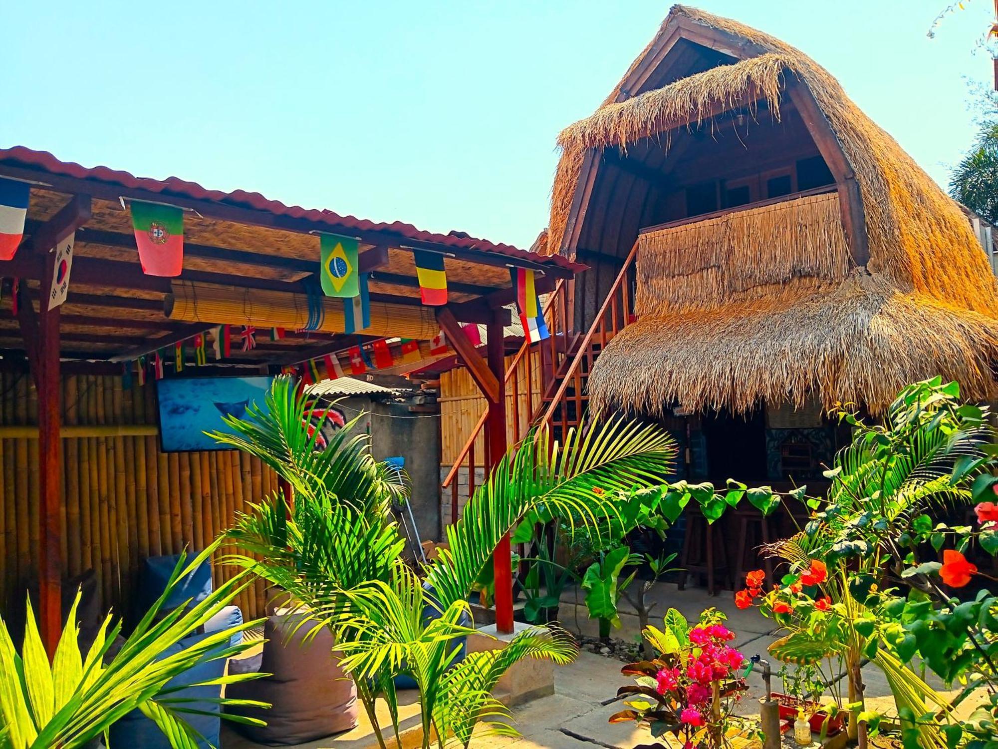 Good Vibes Bungalows غيلي تراوانغان المظهر الخارجي الصورة