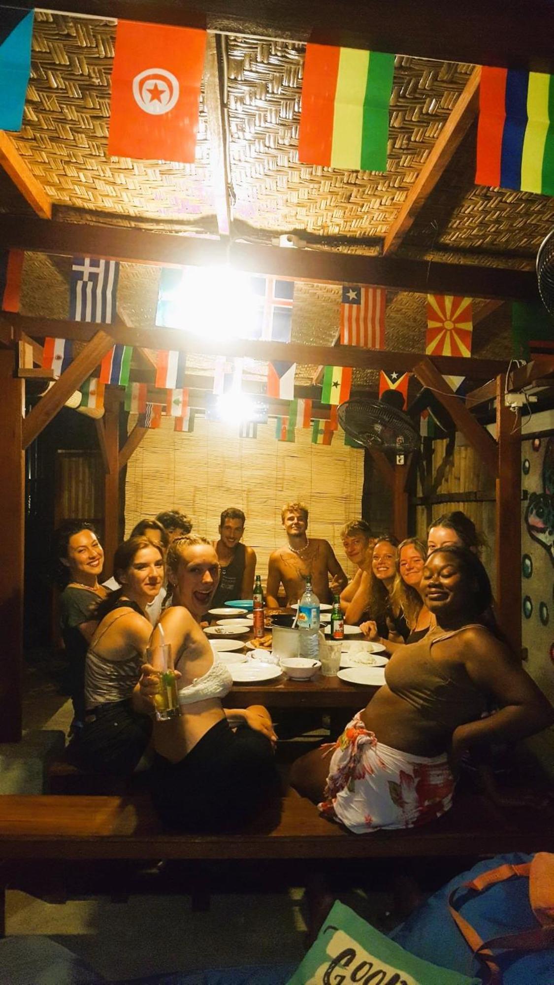Good Vibes Bungalows غيلي تراوانغان المظهر الخارجي الصورة